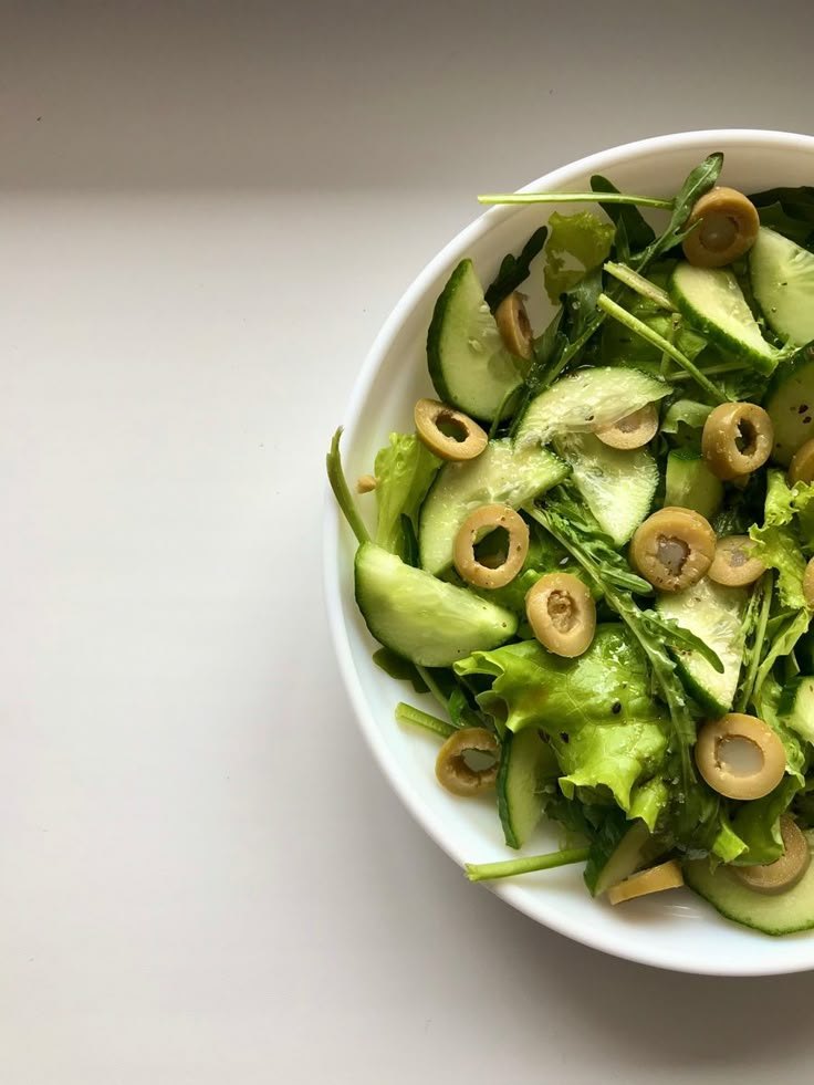 Ensalada verde con aceitunas